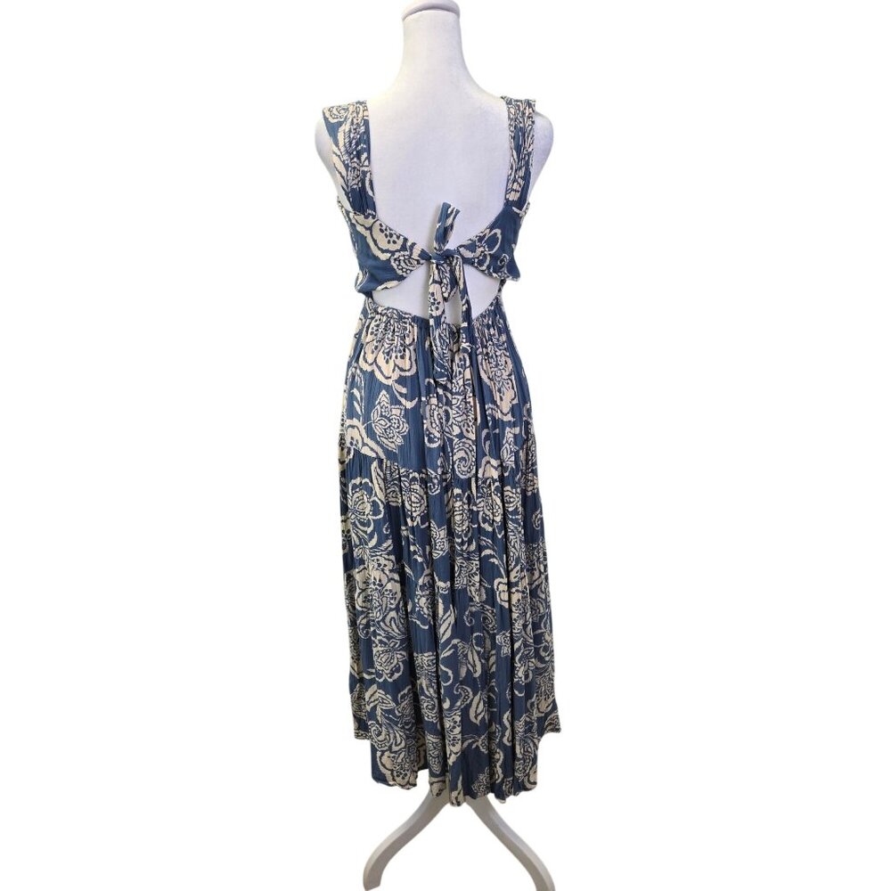 Angie Boho Floral Print Keyhole Peek-A-Boo Tiered Maxi Dress Size Medium - Picture 2 of 5